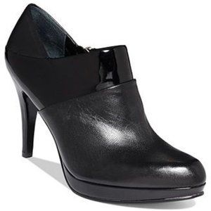 Bandolino Black Leather Ankle Booties